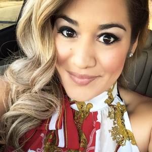 Meet your Posher, Denise